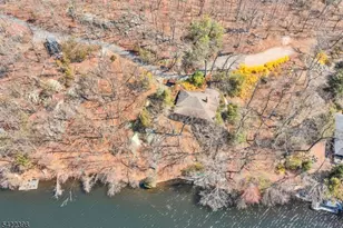 27 Middle Rd, Bloomingdale, NJ 07403 - Photo 17