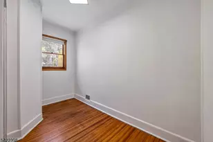 27 Middle Rd, Bloomingdale, NJ 07403 - Photo 27