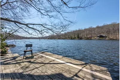 27 Middle Road, Bloomingdale, NJ 07403 - Photo 7