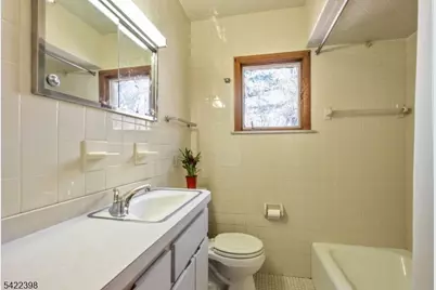 27 Middle Road, Bloomingdale, NJ 07403 - Photo 29