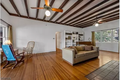 27 Middle Road, Bloomingdale, NJ 07403 - Photo 11