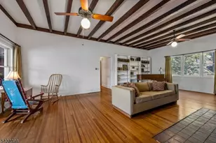 27 Middle Rd, Bloomingdale, NJ 07403 - Photo 11