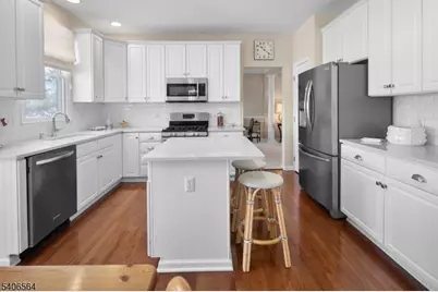 36 Vanderveer Dr, Bernards Township, NJ 07920 - Photo 15