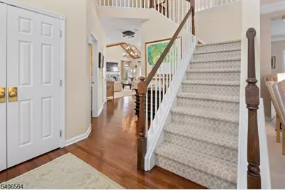 36 Vanderveer Dr, Bernards Township, NJ 07920 - Photo 7