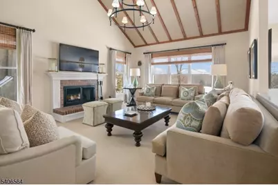 36 Vanderveer Dr, Bernards Township, NJ 07920 - Photo 5