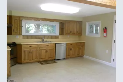 19 Crescent Rd, Wayne, NJ 07470 - Photo 15