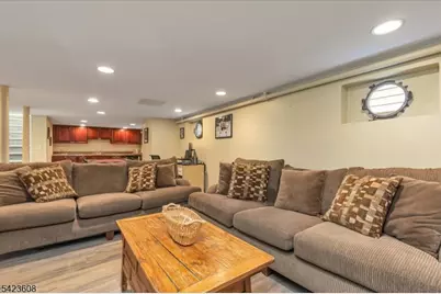 111 Columbia Ave, Cranford Township, NJ 07016 - Photo 33