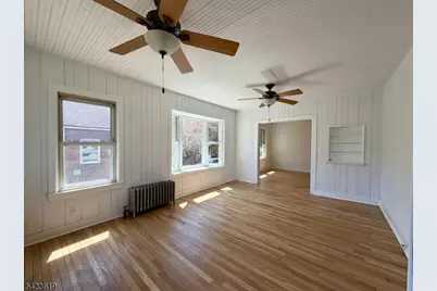 206 Amsterdam Ave, Roselle, NJ 07203 - Photo 7