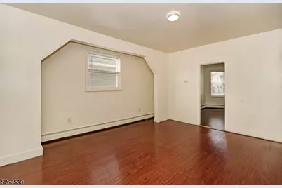 256 S Clinton St, East Orange, NJ 07018 - Photo 5