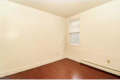 256 S Clinton St, East Orange, NJ 07018 - Photo 9