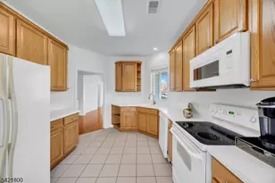 180 Stone Manor Dr, Franklin Township, NJ 08873 - Photo 13