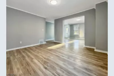 564 Warren St, Phillipsburg, NJ 08865 - Photo 11