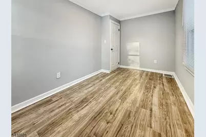 564 Warren St, Phillipsburg, NJ 08865 - Photo 21