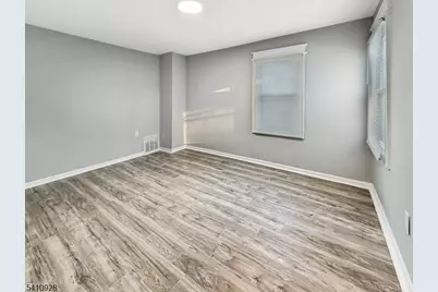 564 Warren St, Phillipsburg, NJ 08865 - Photo 25