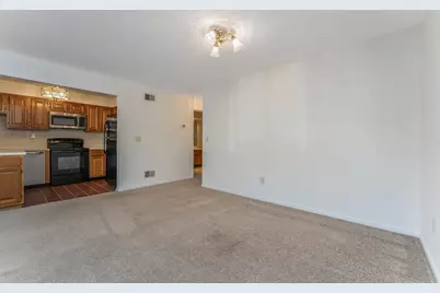 65 Westchester Ter, Clinton Township, NJ 08801 - Photo 5