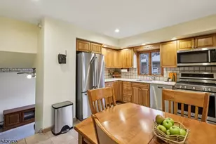 114 Pawnee Rd, Cranford Township, NJ 07016 - Photo 11