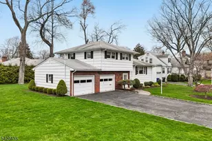 114 Pawnee Rd, Cranford Township, NJ 07016 - Photo 3