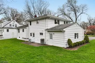 114 Pawnee Rd, Cranford Township, NJ 07016 - Photo 23