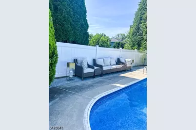 105 Howard Ave, Clifton, NJ 07013 - Photo 9