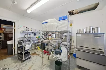 373 Bloomfield Ave, Caldwell, NJ 07006 - Photo 27