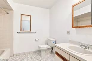 100 W Grand St, Elizabeth, NJ 07202 - Photo 19