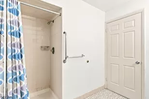 100 W Grand St, Elizabeth, NJ 07202 - Photo 25
