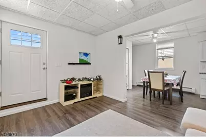 632 Chase Ave, Lyndhurst Township, NJ 07071 - Photo 7