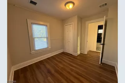 1017 Grandview Ave, Union Township, NJ 07083 - Photo 15