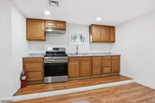 905 N Washington Ave, Green Brook Township, NJ 08812 - Photo 31