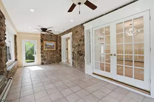 905 N Washington Ave, Green Brook Township, NJ 08812 - Photo 5