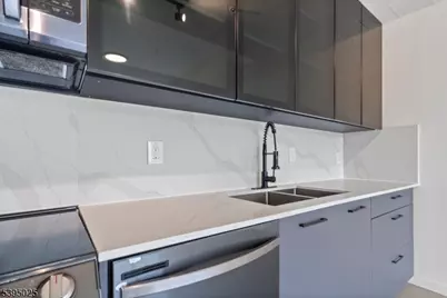 258 S Harrison St #2, East Orange, NJ 07018 - Photo 5