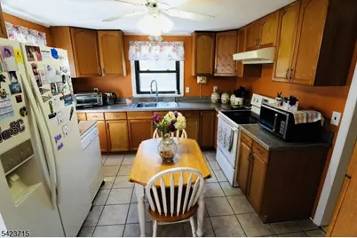 58 William St, Dover, NJ 07801 - Photo 9