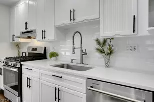 99 Beechwood Rd, Florham Park, NJ 07932 - Photo 11