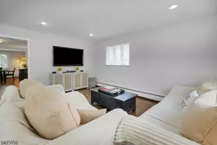 99 Beechwood Rd, Florham Park, NJ 07932 - Photo 7