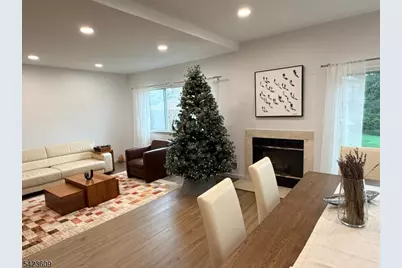 22 Castle Ridge Dr #22, East Hanover Township, NJ 07936 - Photo 11