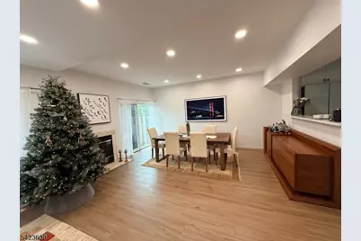 22 Castle Ridge Dr #22, East Hanover Township, NJ 07936 - Photo 17