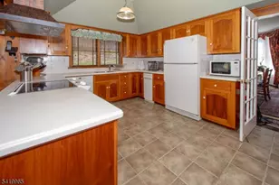 27 Edison Ave, Ogdensburg, NJ 07439 - Photo 17