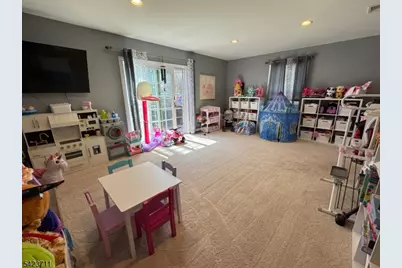 33 Woodsedge Ave, Mount Olive, NJ 07828 - Photo 17