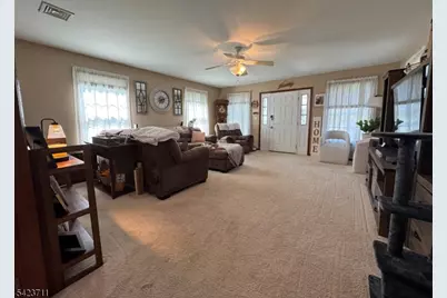 33 Woodsedge Ave, Mount Olive, NJ 07828 - Photo 5