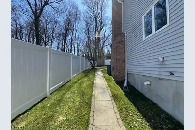 33 Woodsedge Ave, Mount Olive, NJ 07828 - Photo 47