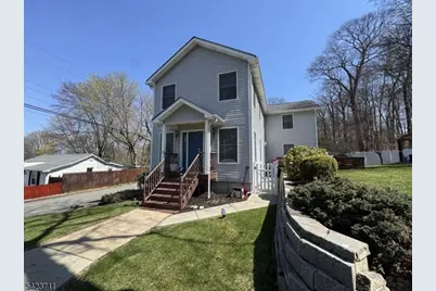 33 Woodsedge Ave, Mount Olive, NJ 07828 - Photo 1