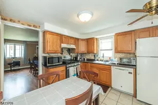 22 Tioga Ave, Parsippany, NJ 07034 - Photo 7