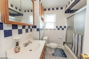 22 Tioga Ave, Parsippany, NJ 07034 - Photo 13