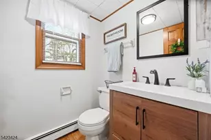 6 Robin Dr, Jefferson Township, NJ 07438 - Photo 17