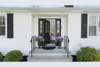 118 Lincoln Ave, Florham Park, NJ 07932 - Photo 3