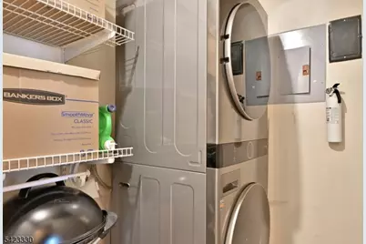 111 Raintree Ln #111, Mahwah, NJ 07430 - Photo 9