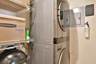 111 Raintree Ln, Mahwah, NJ 07430 - Photo 9