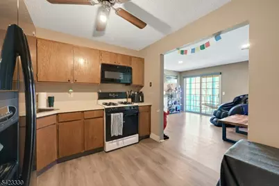 111 Raintree Ln #111, Mahwah, NJ 07430 - Photo 5