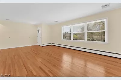 16 Lingert Ave, Clinton, NJ 08809 - Photo 3