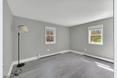 28 Oriole Rd, Jefferson Township, NJ 07438 - Photo 17